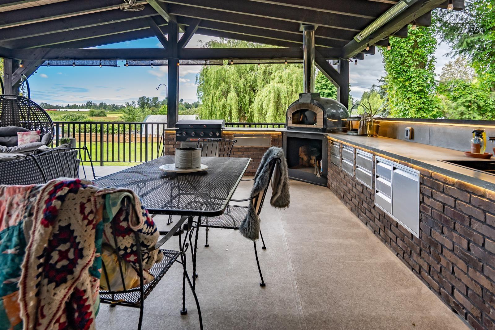 4523 240 Street Property Photo 16