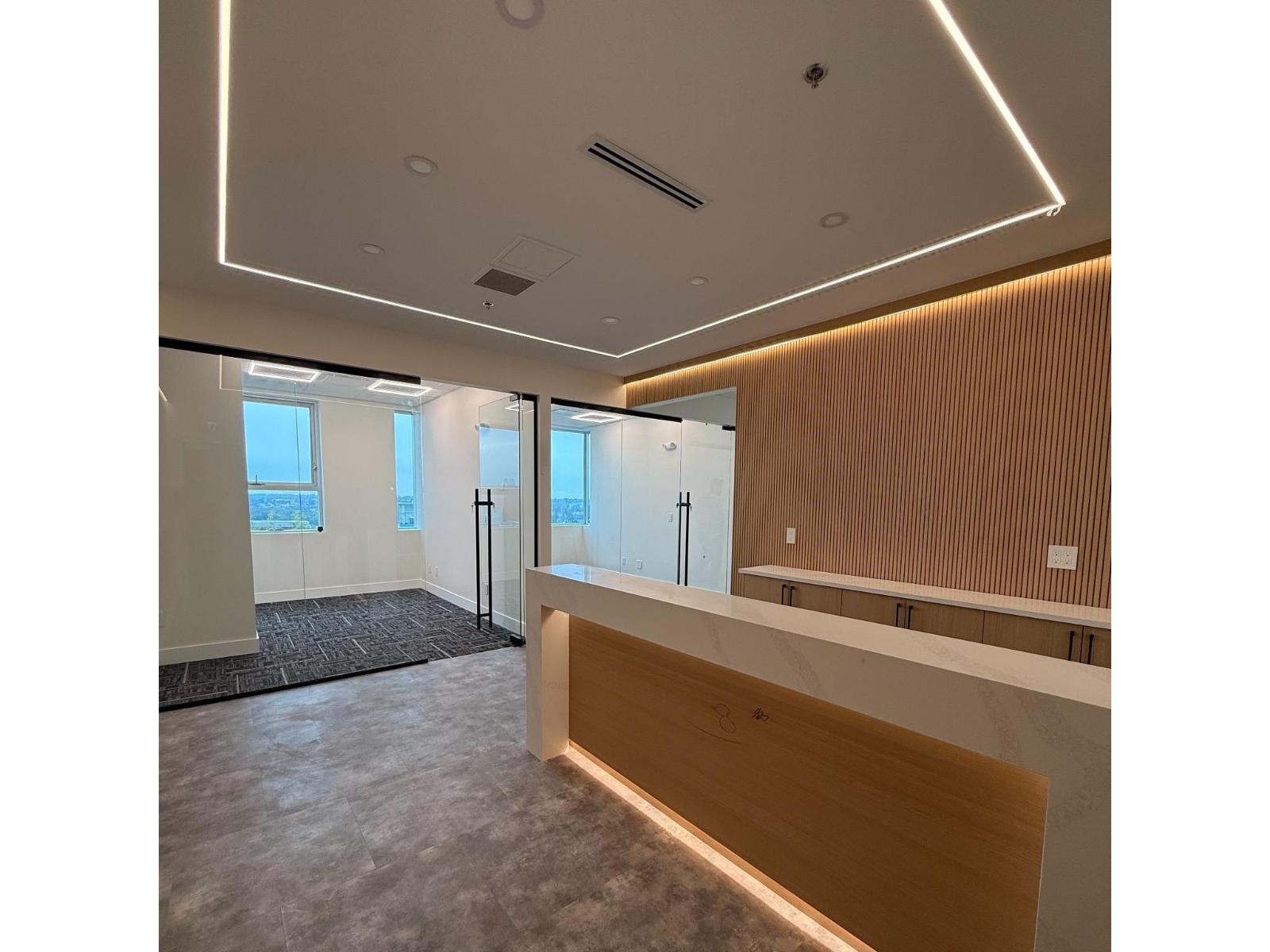 1504 9686 137a Street Property Photo 2