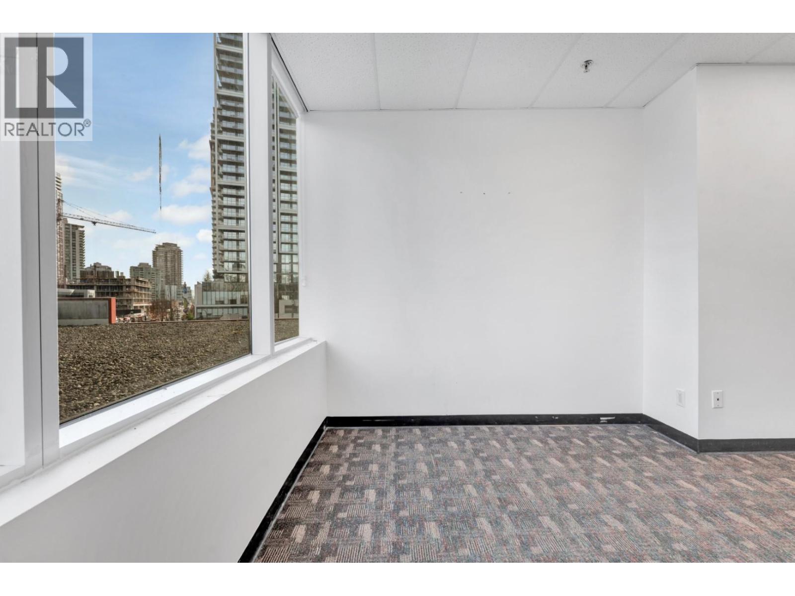 317 4538 Kingsway Property Photo 15