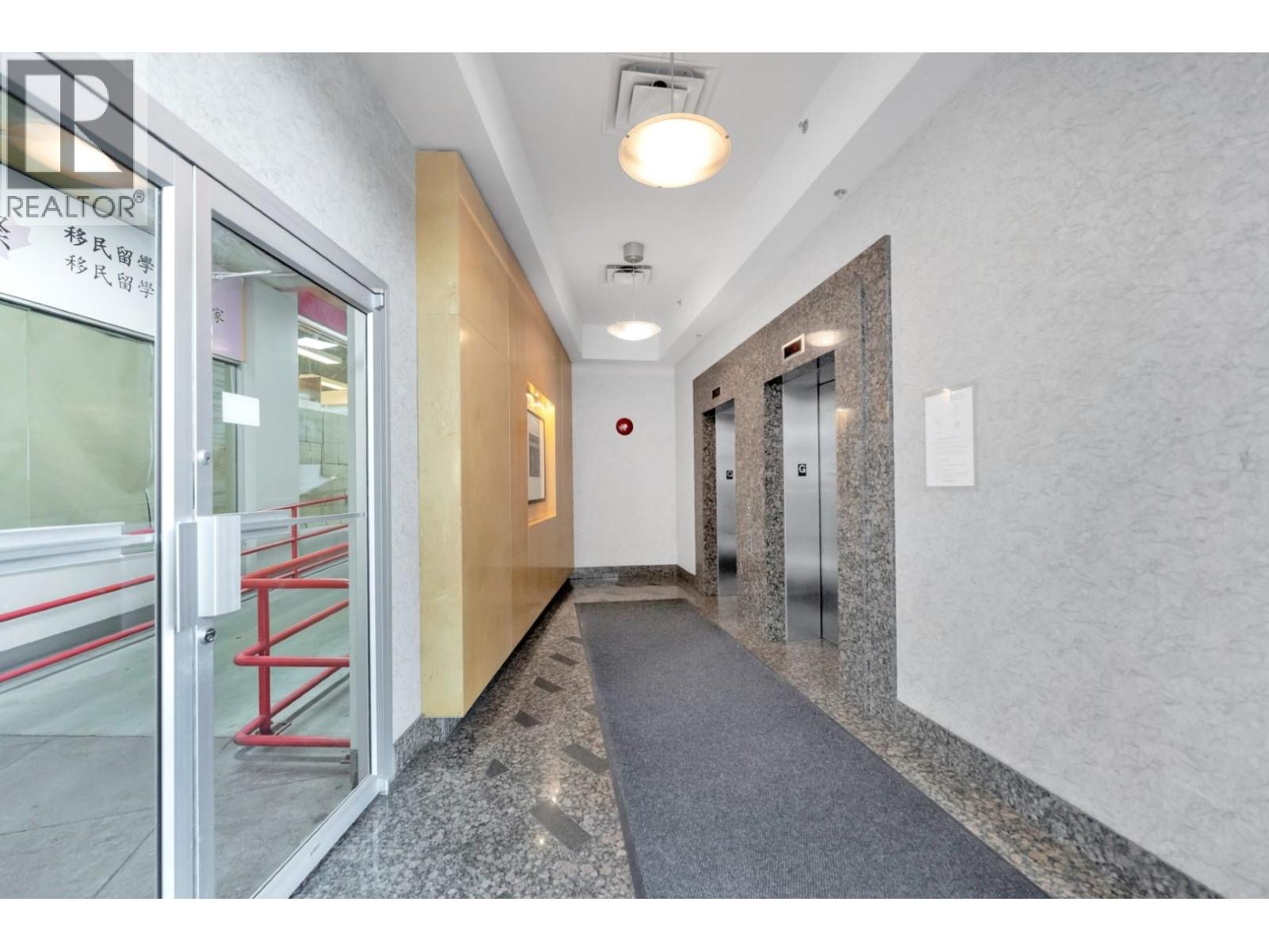 317 4538 Kingsway Property Photo 17