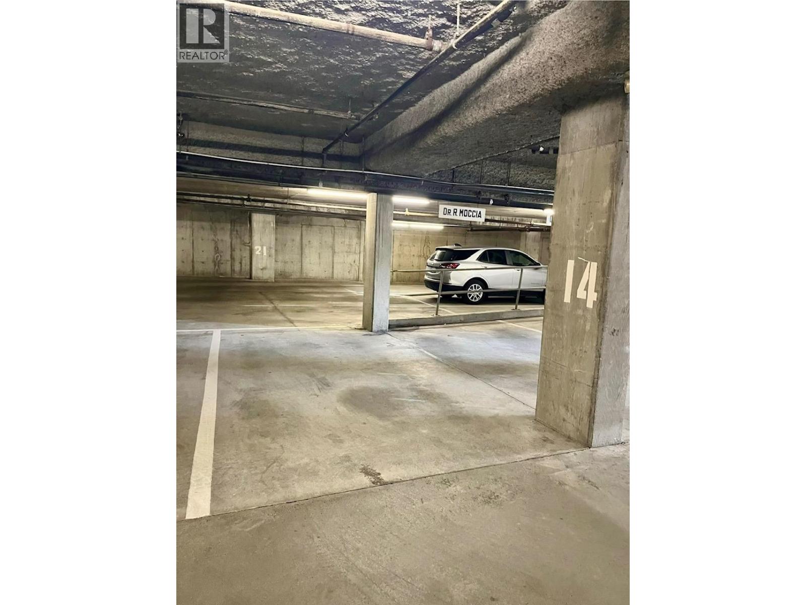 102 2620 Commercial Drive Property Photo 15