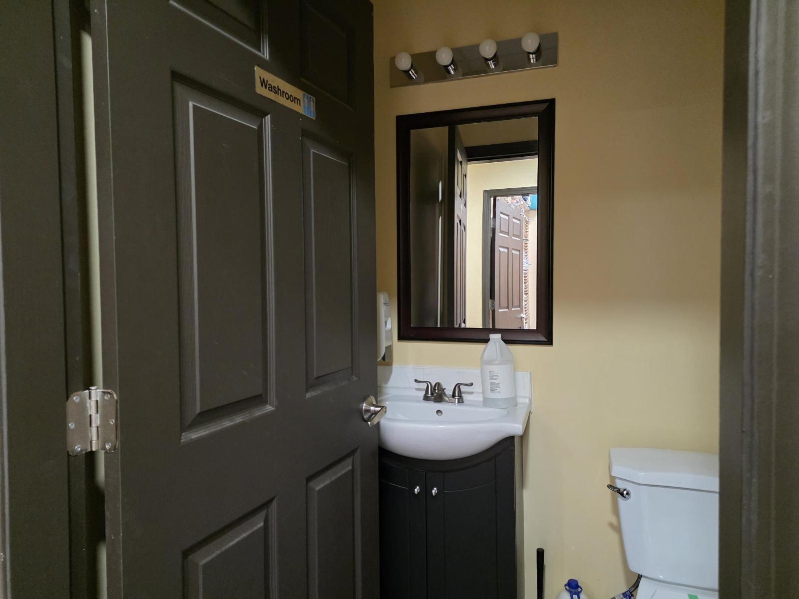 2 12088 75a Avenue Property Photo 13