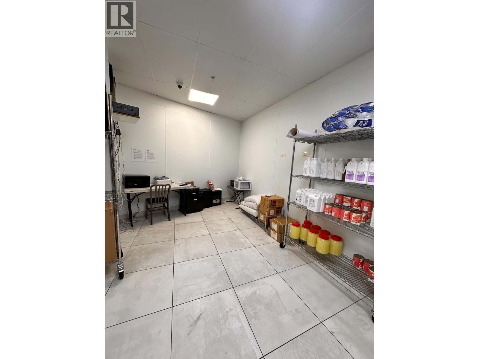 6231 Kingsway Property Photo 8