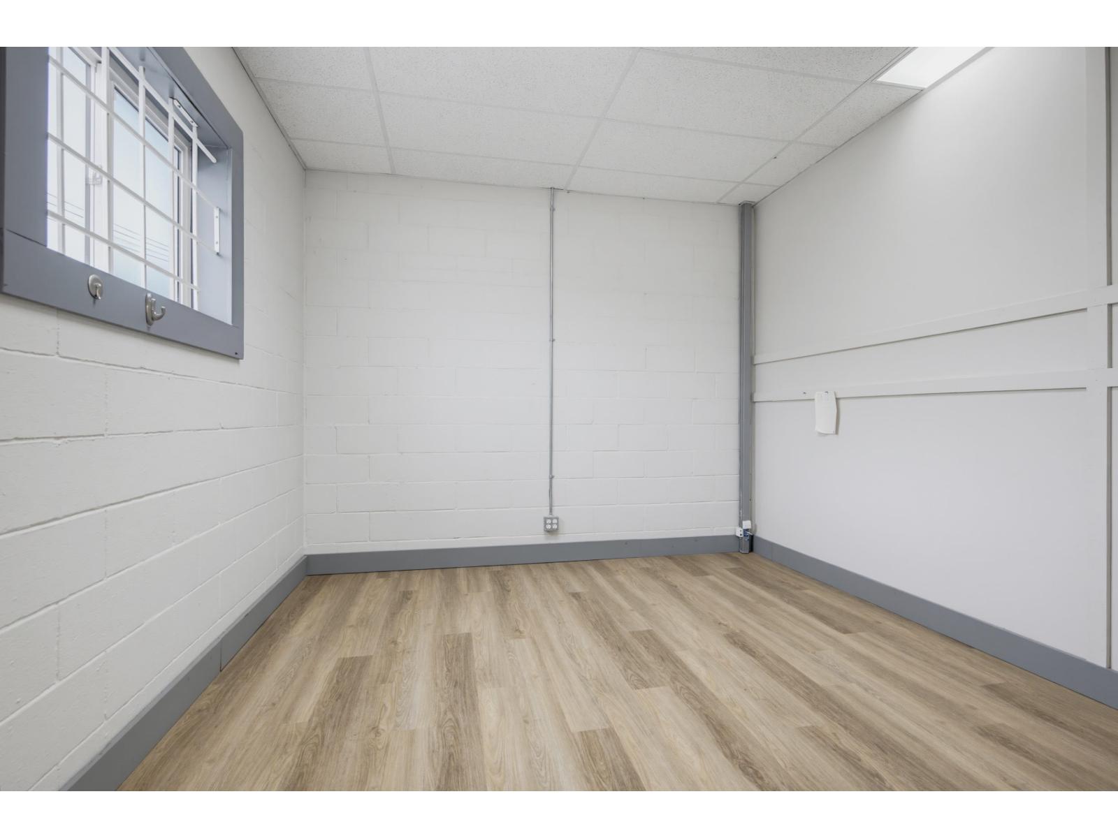 30746 South Fraser Way Property Photo 25