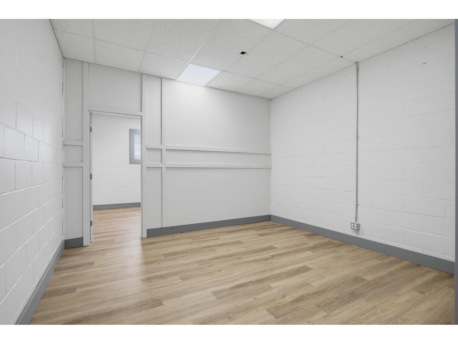 30746 South Fraser Way Property Photo 27