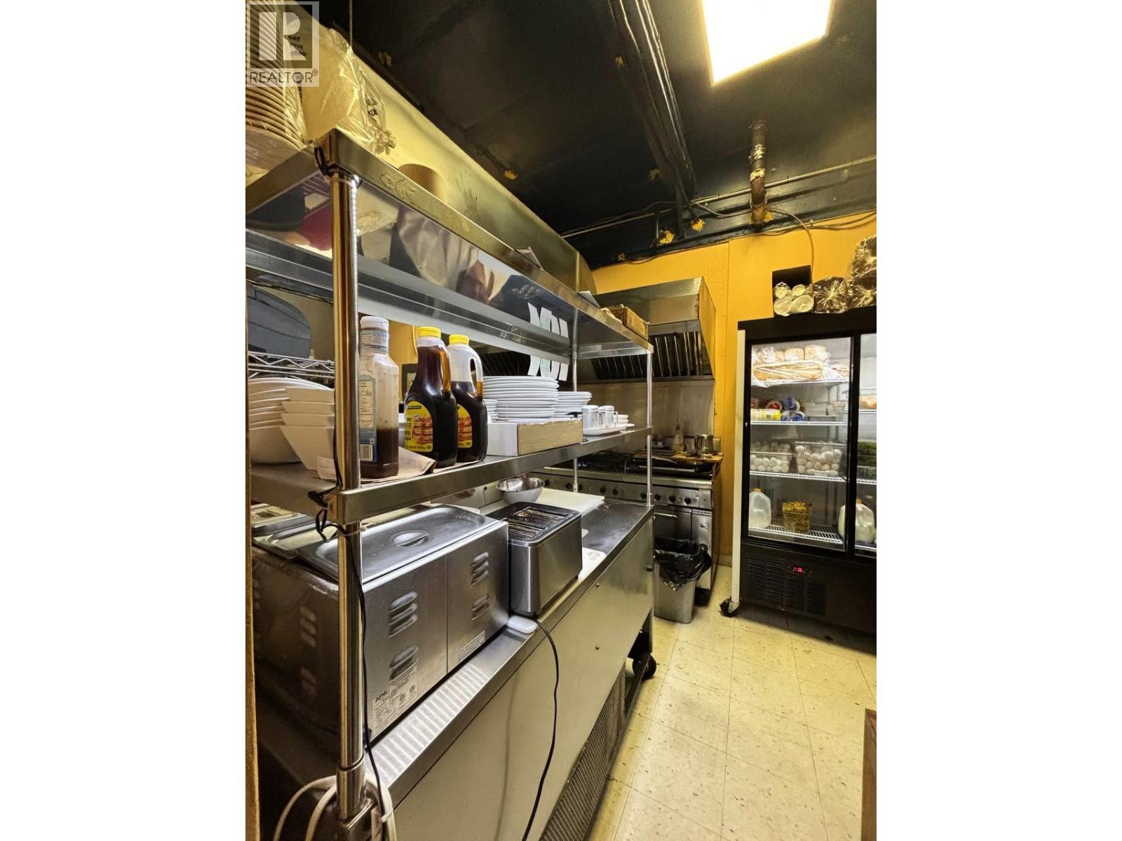 1393 Commercial Drive Property Photo 6