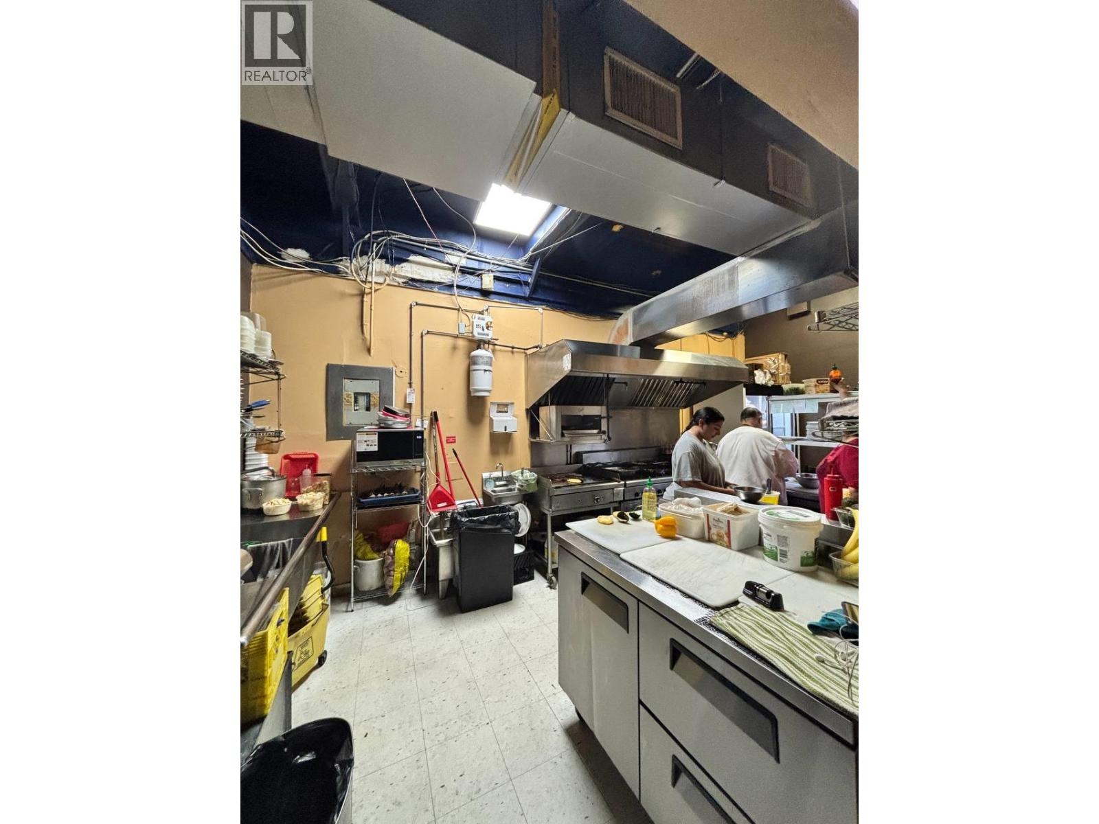1393 Commercial Drive Property Photo 14
