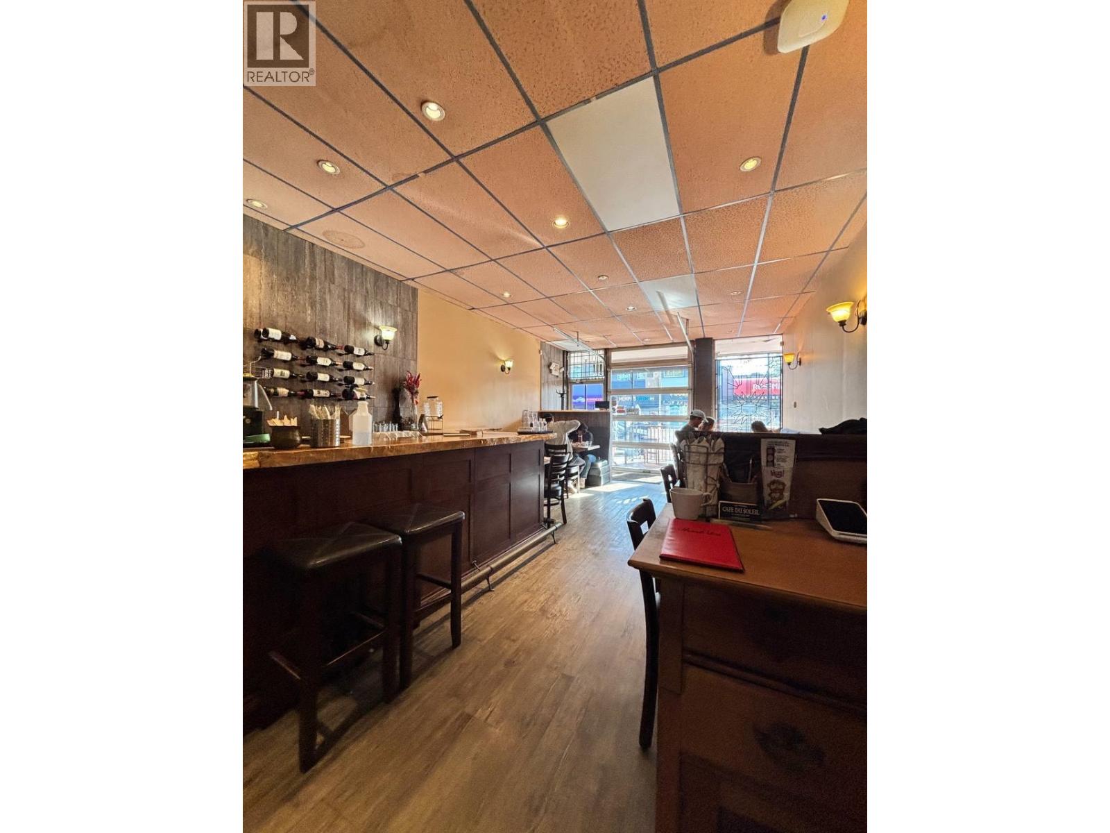 1393 Commercial Drive Property Photo 16