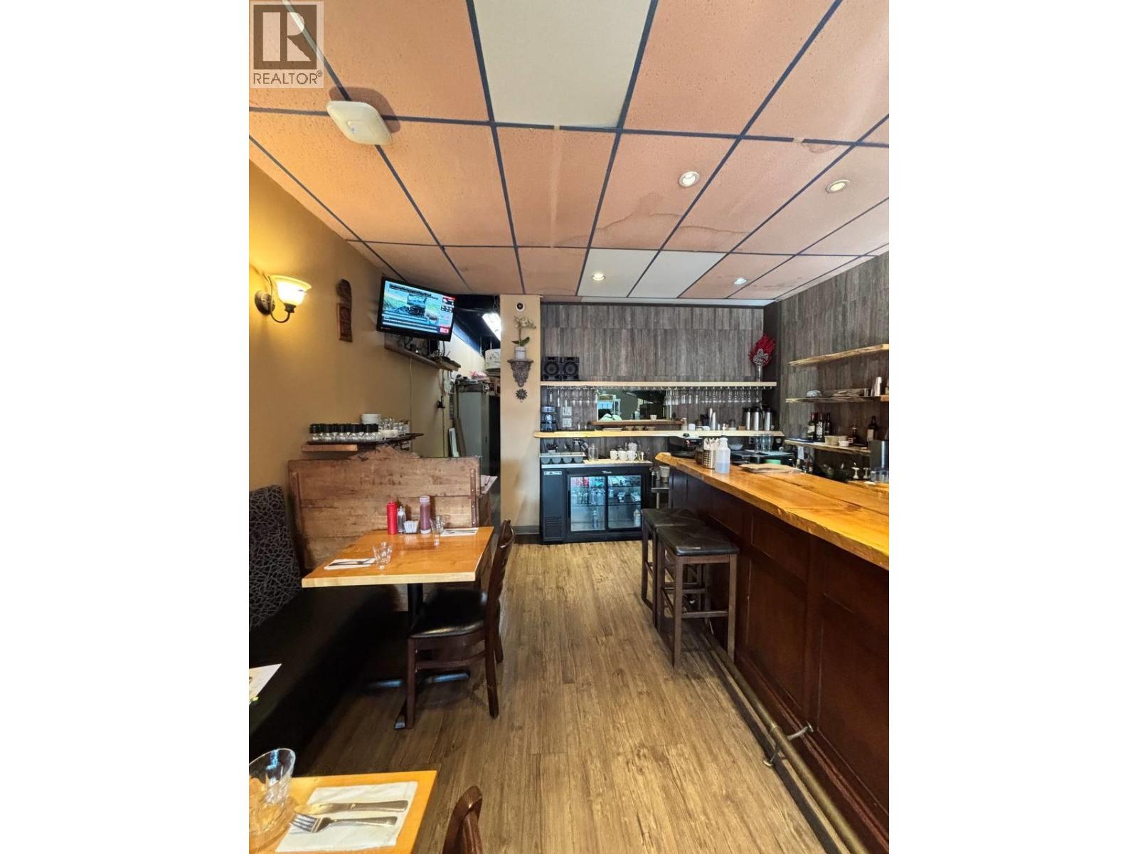 1393 Commercial Drive Property Photo 20