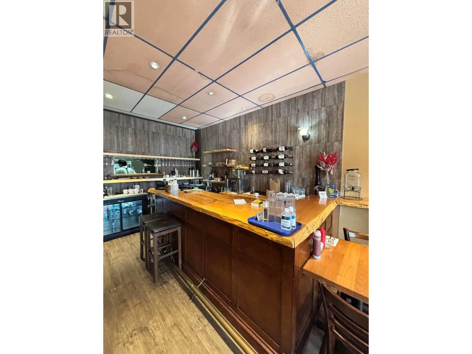 1393 Commercial Drive Property Photo 21