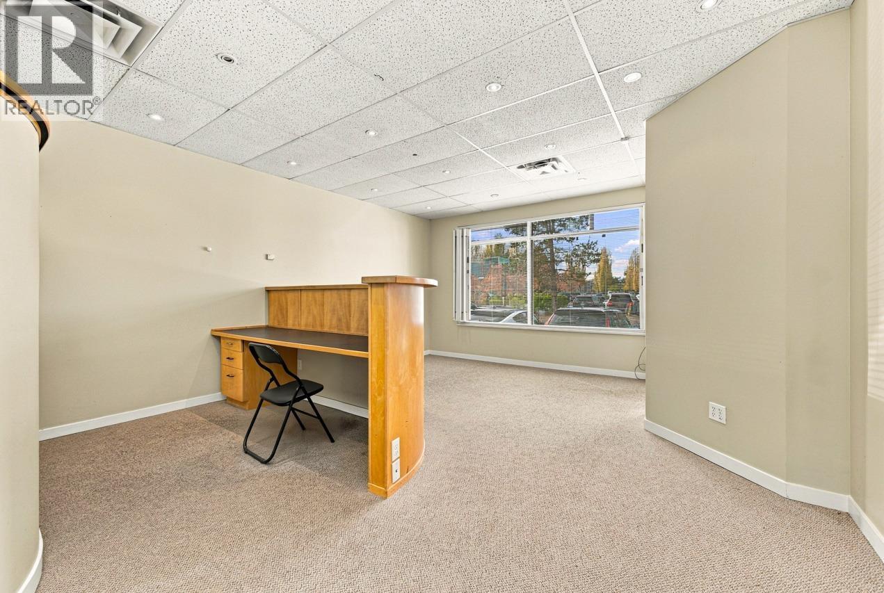 121 3989 Henning Drive Property Photo 8