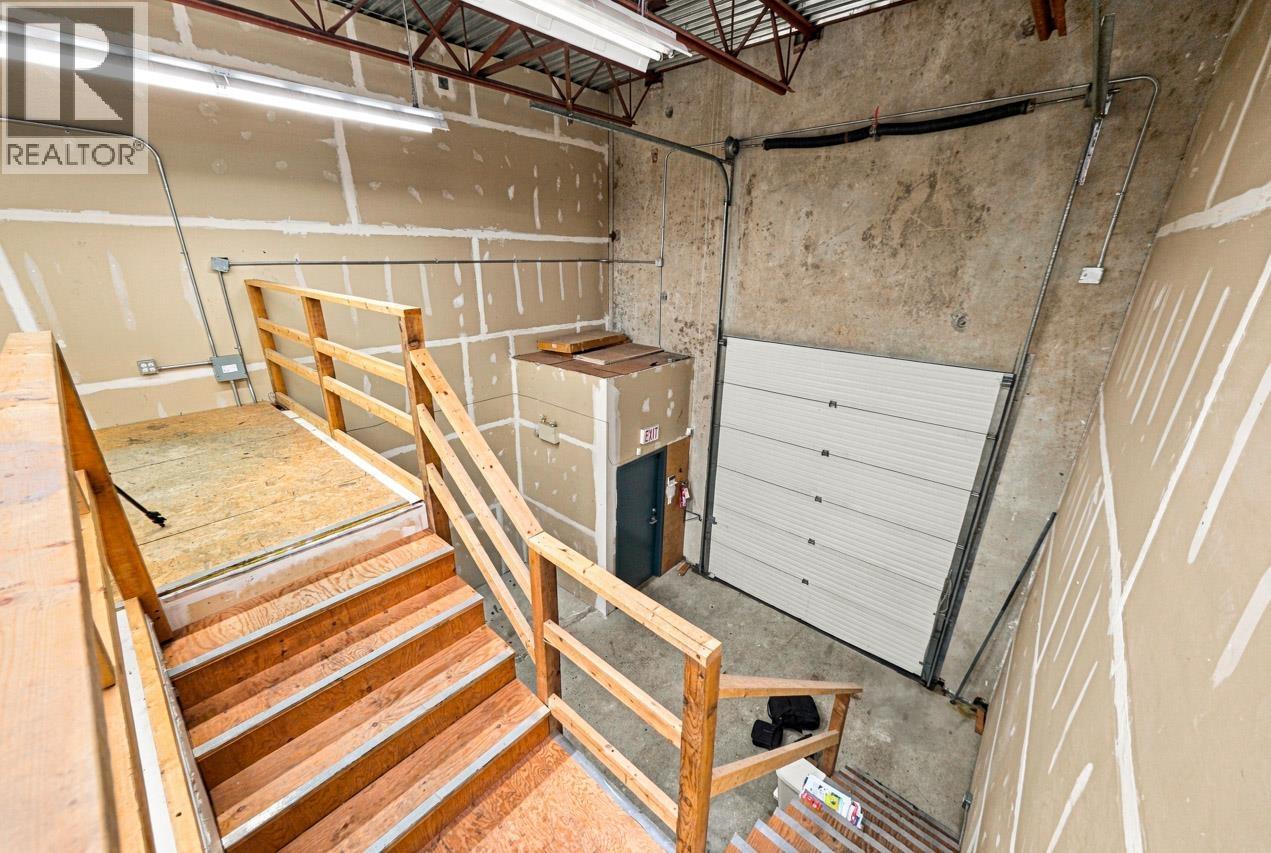 121 3989 Henning Drive Property Photo 21