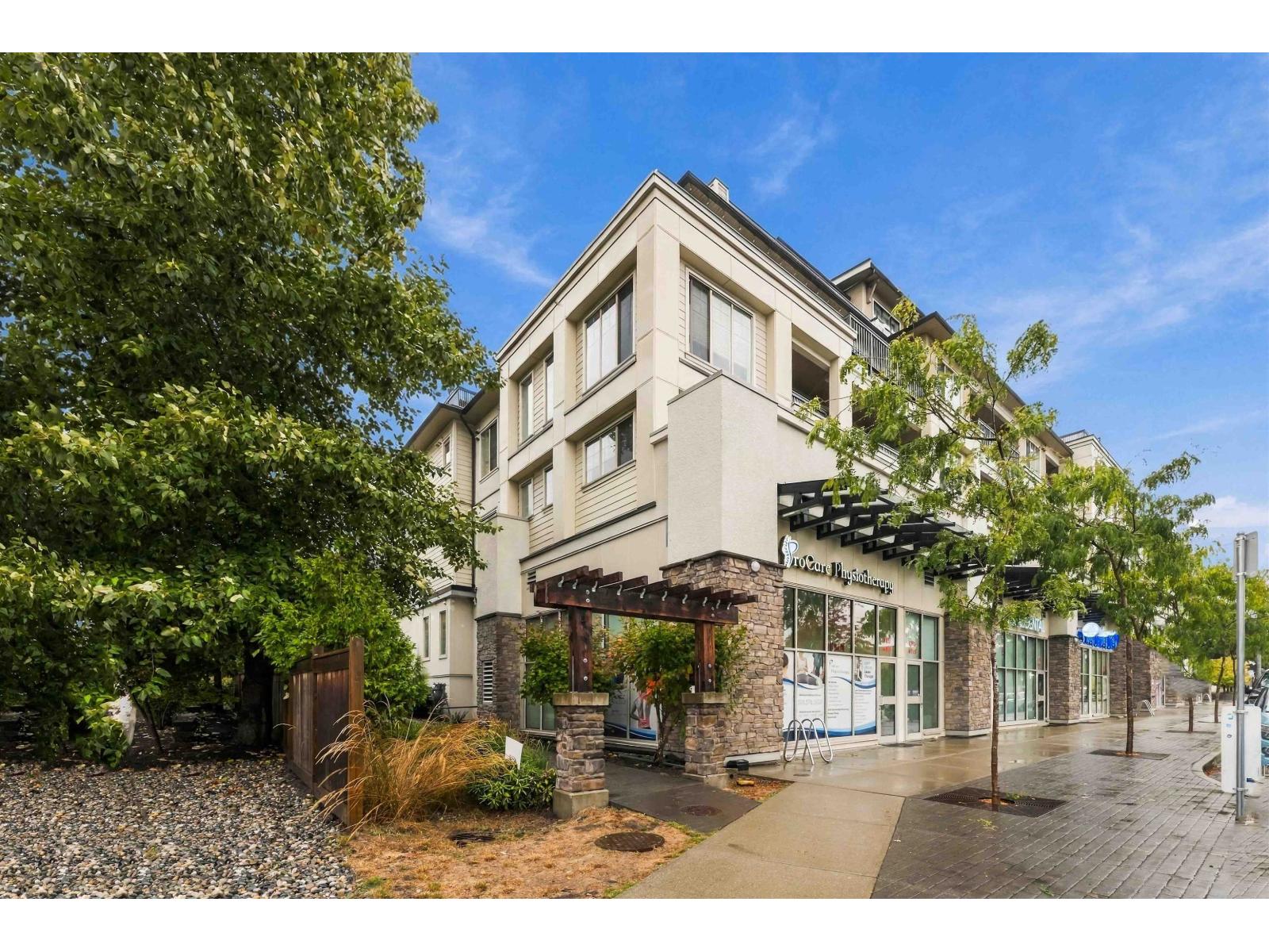 A145 20487 65 Avenue Property Photo 2