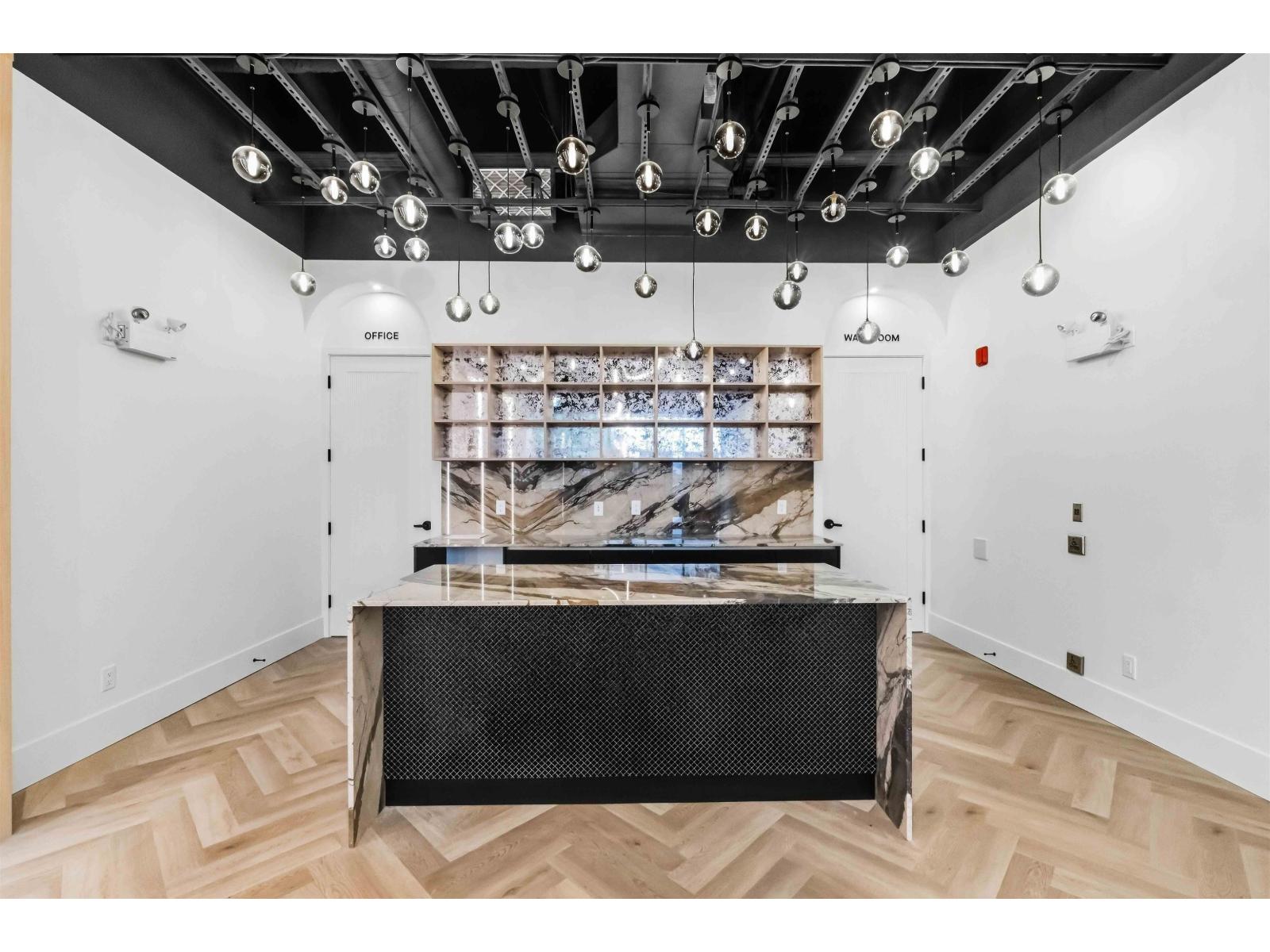 A145 20487 65 Avenue Property Photo 6
