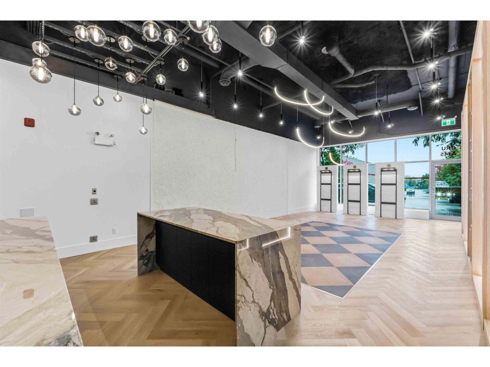 A145 20487 65 Avenue Property Photo 15