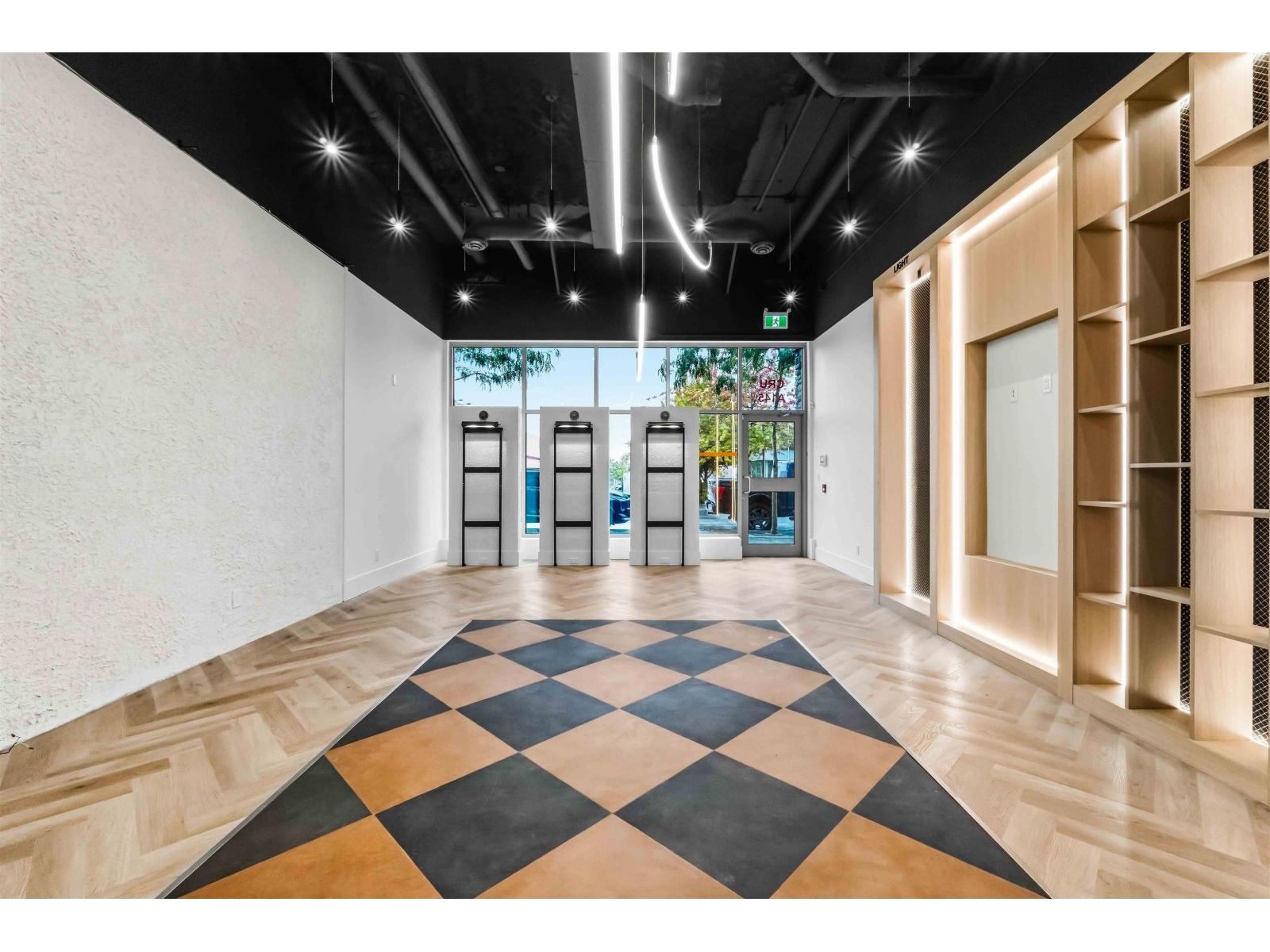 A145 20487 65 Avenue Property Photo 16