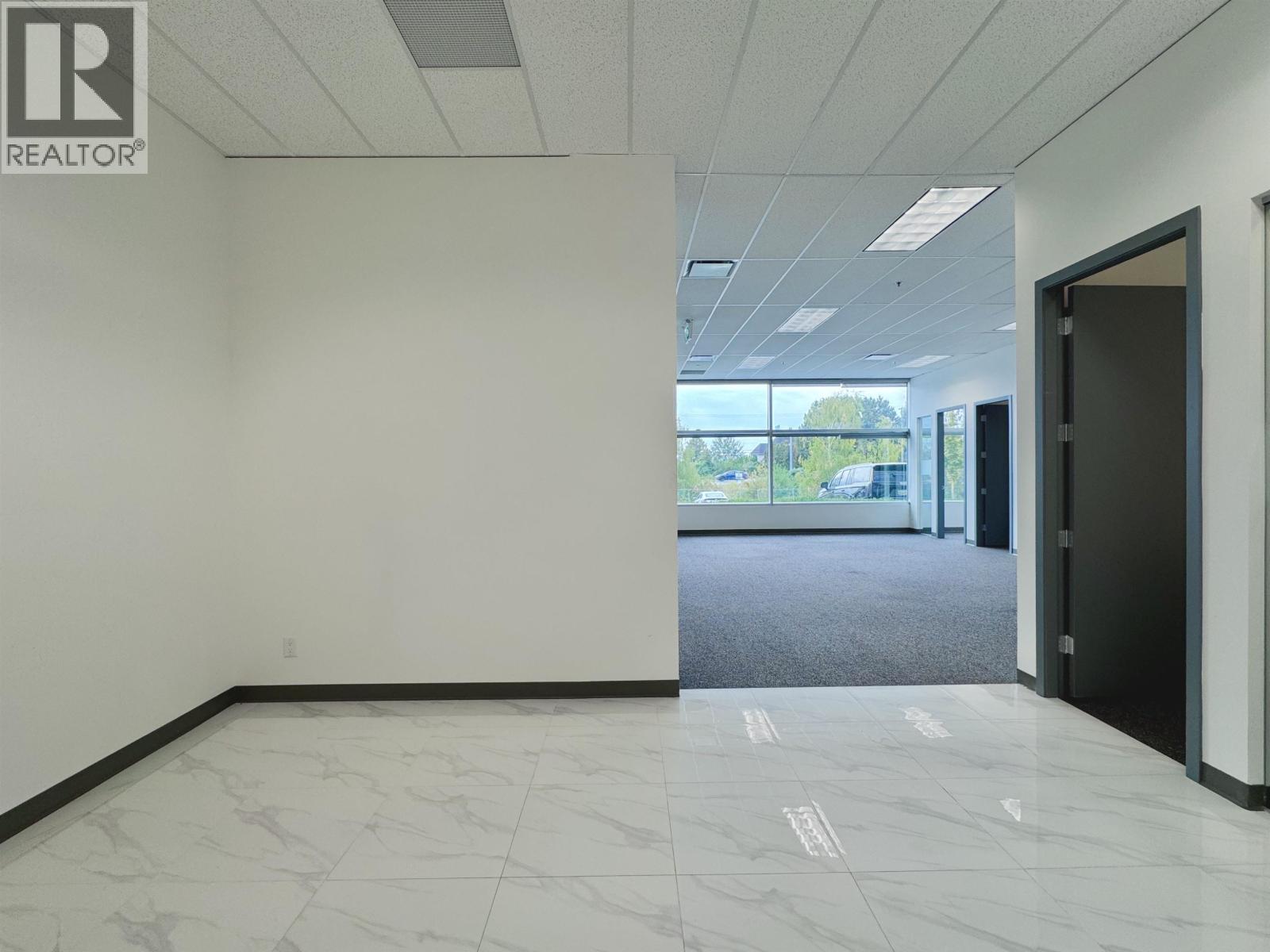 132 13888 Wireless Way Property Photo 3