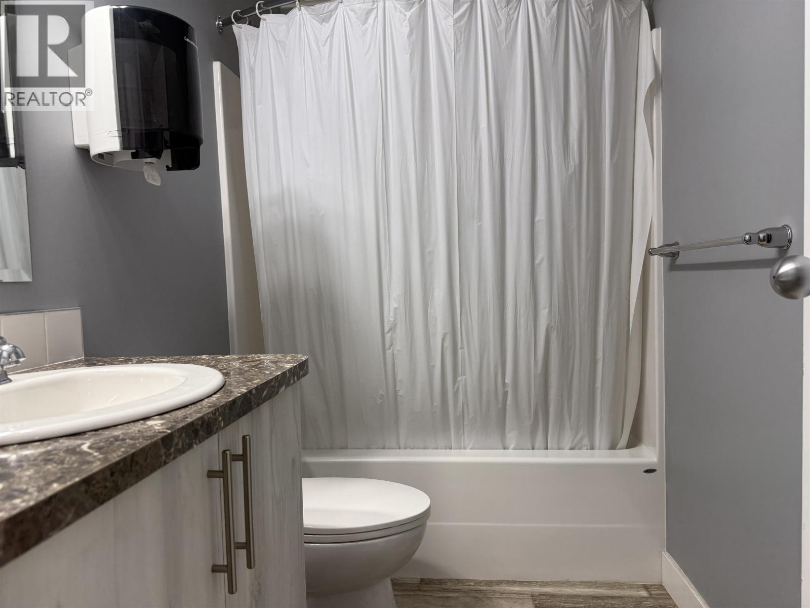 2737 Redfield Place Property Photo 34