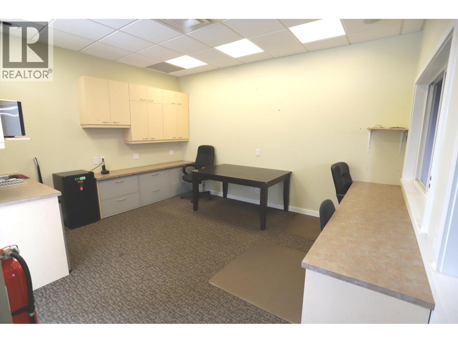 12 38927 Queens Way Property Photo 7