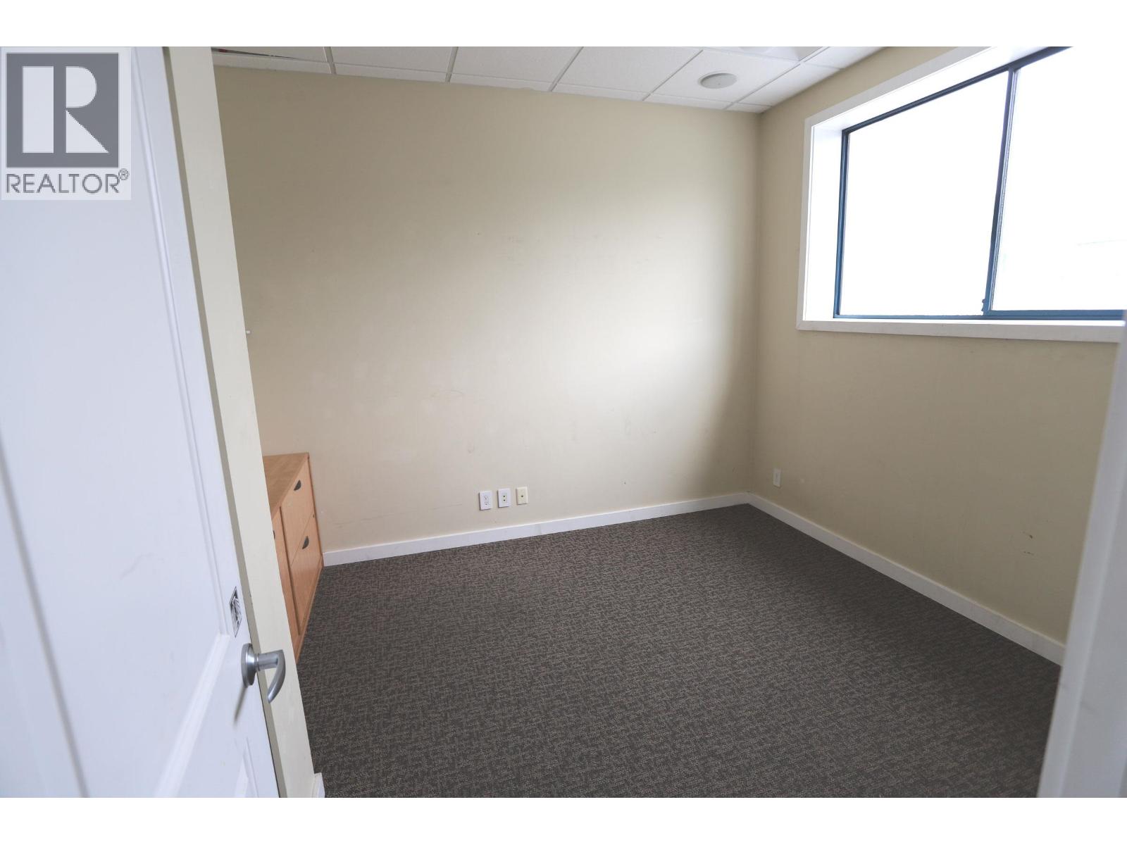 12 38927 Queens Way Property Photo 10