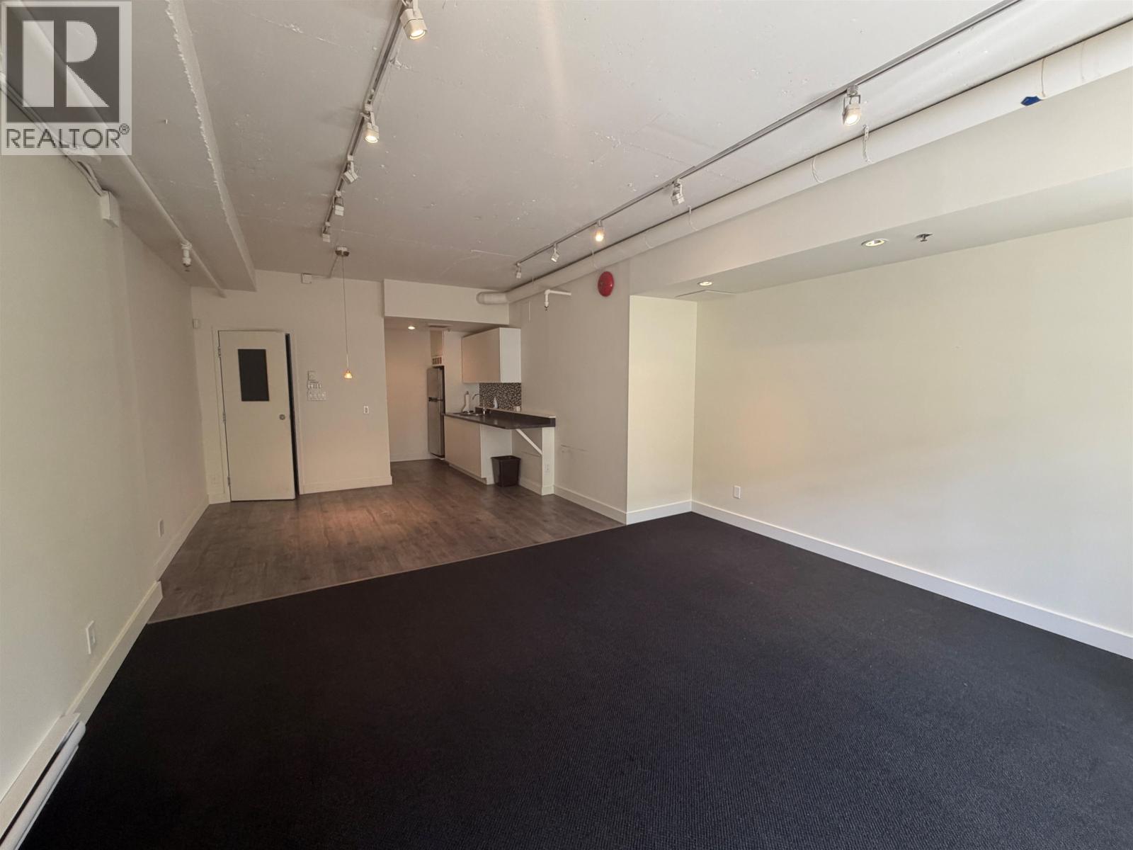 105c & 106c 4390 Gallant Avenue Property Photo 5