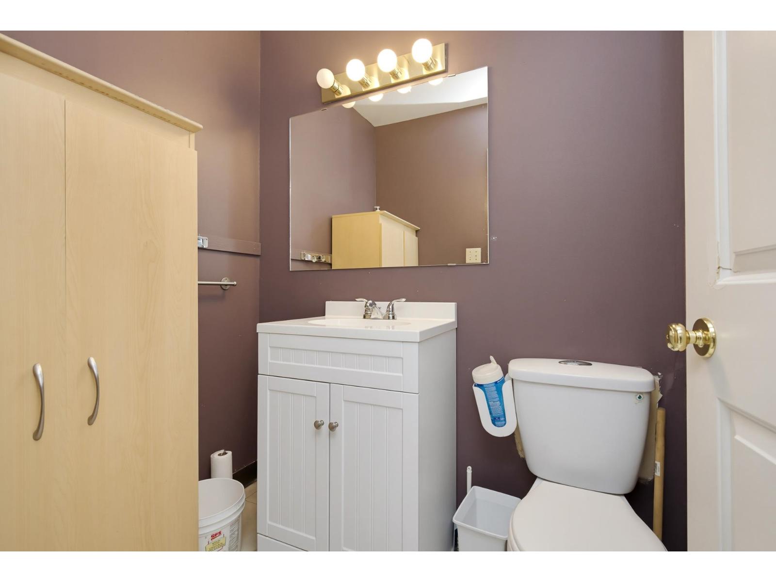4 2630 Bourquin Crescent Property Photo 27