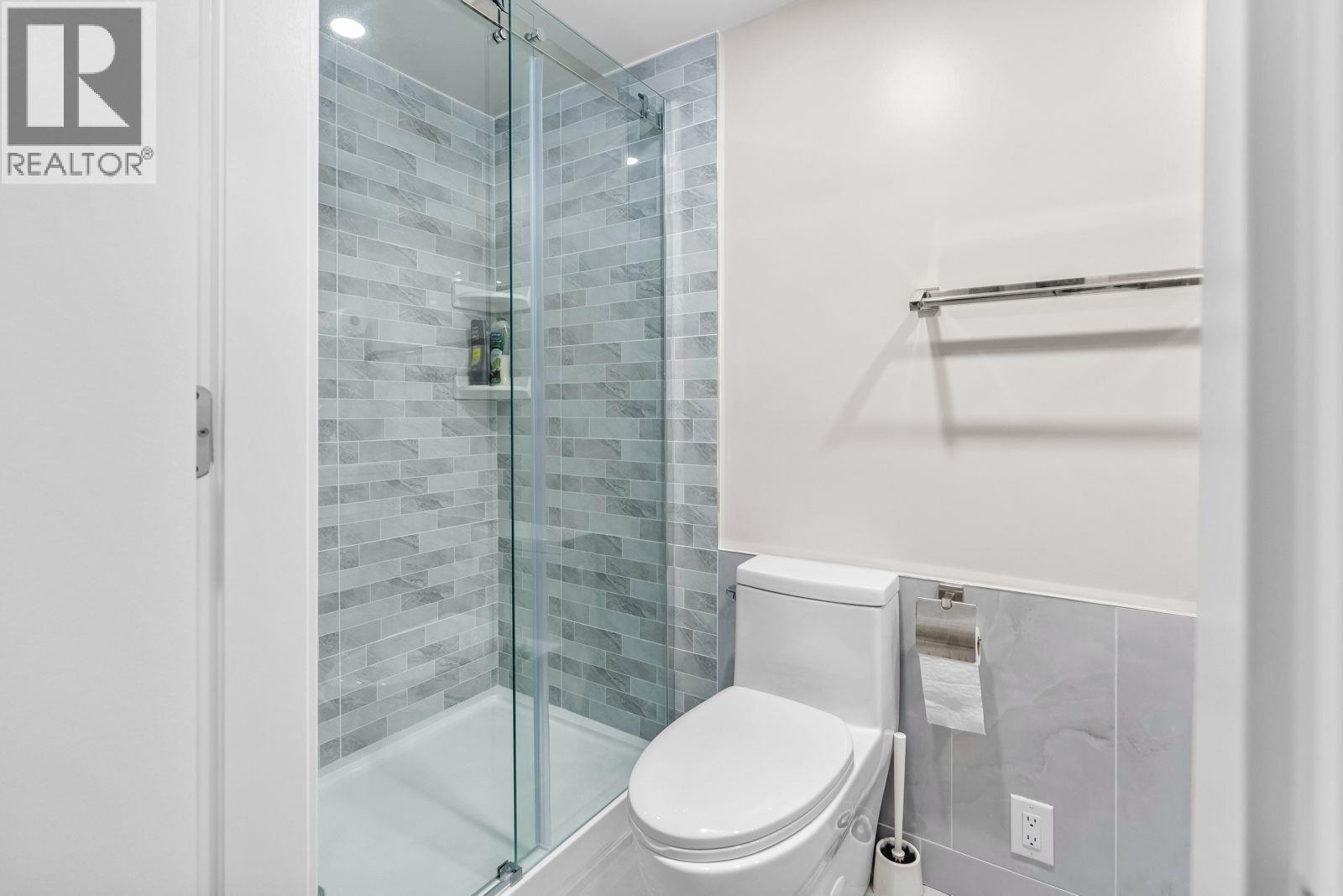 109 8828 Heather Street Property Photo 15