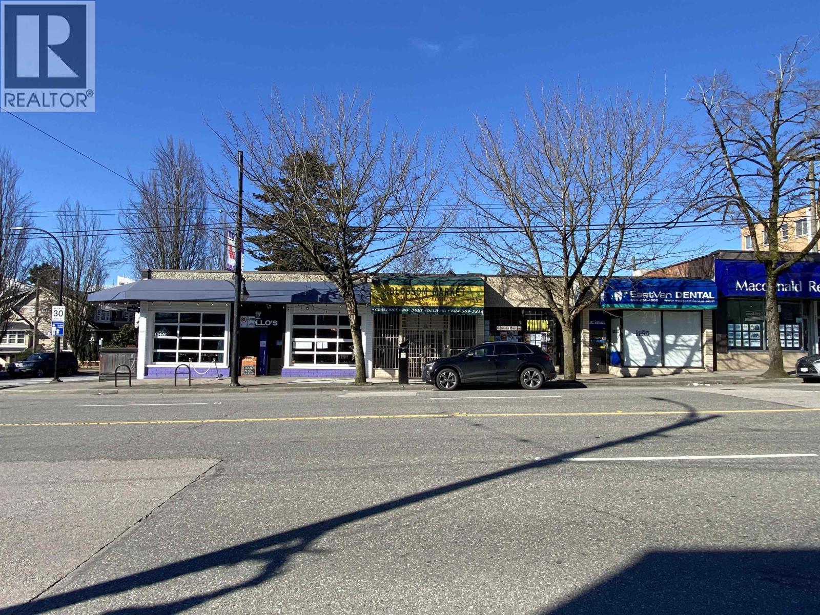 2085 Commercial Drive Property Photo 2