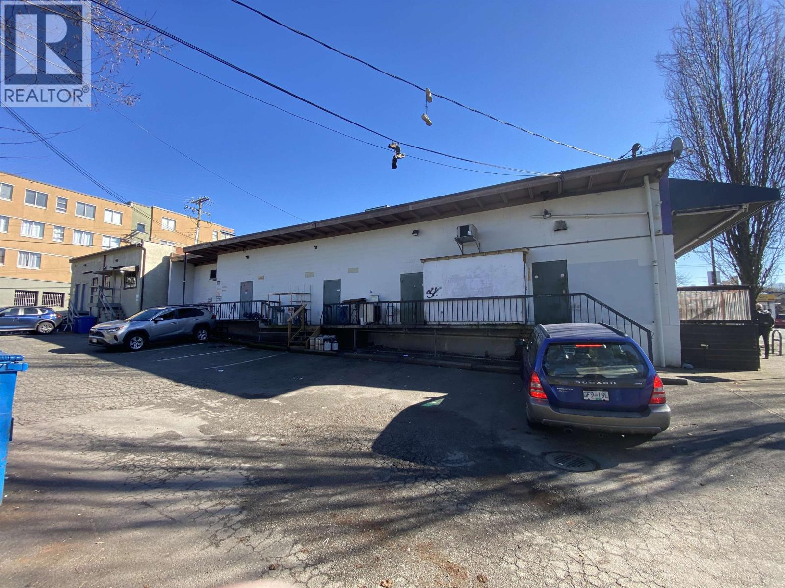 2085 Commercial Drive Property Photo 5