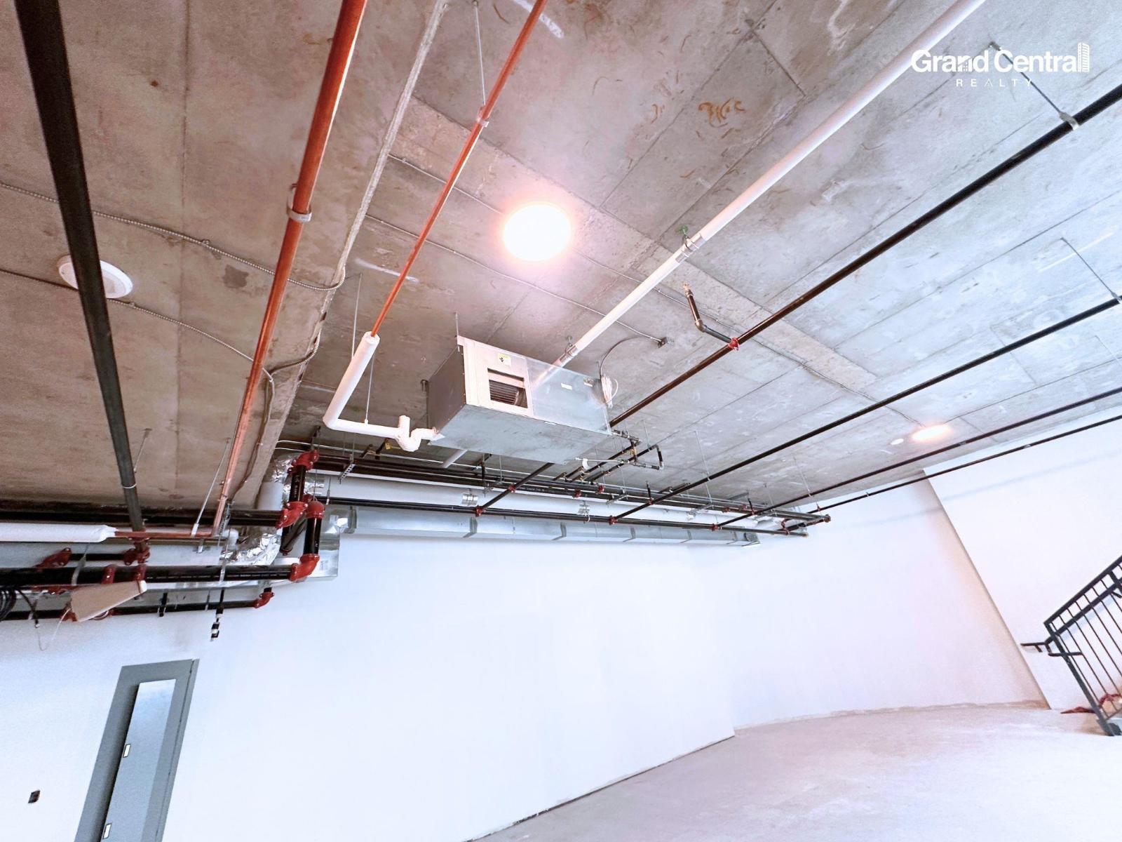 104 9686 137 Street Property Photo 8