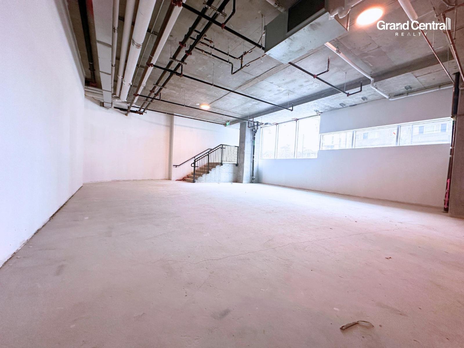 104 9686 137 Street Property Photo 9