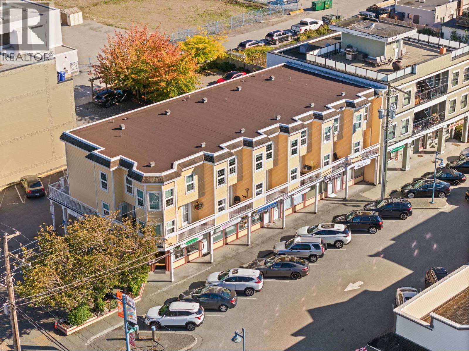 130 12000 1st Avenue Property Photo 1