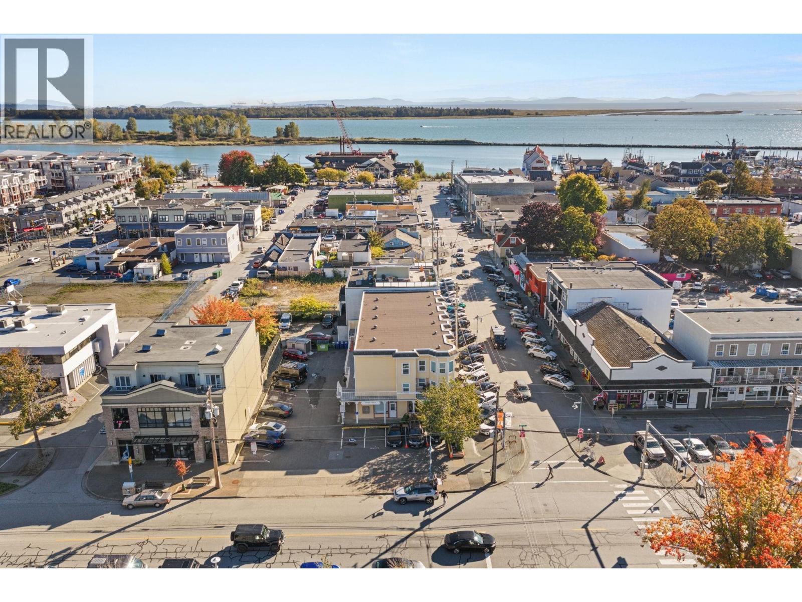 130 12000 1st Avenue Property Photo 2