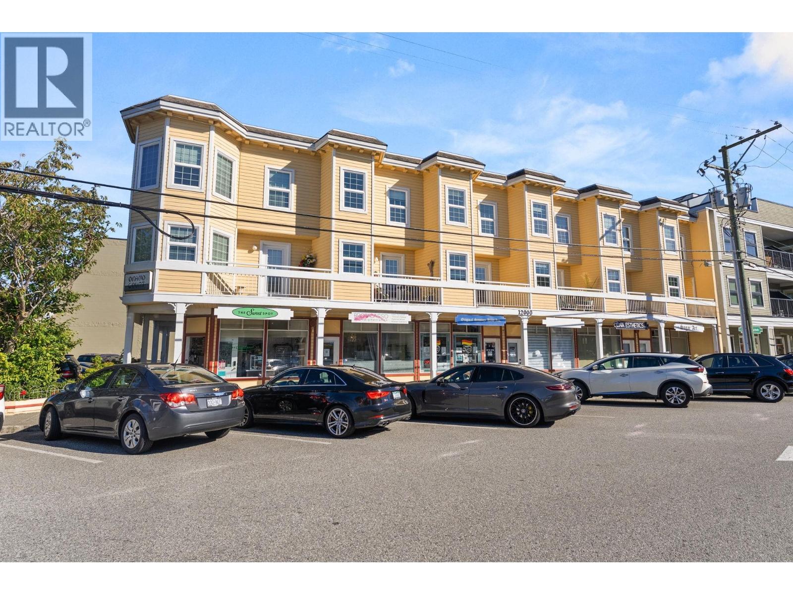 130 12000 1st Avenue Property Photo 3