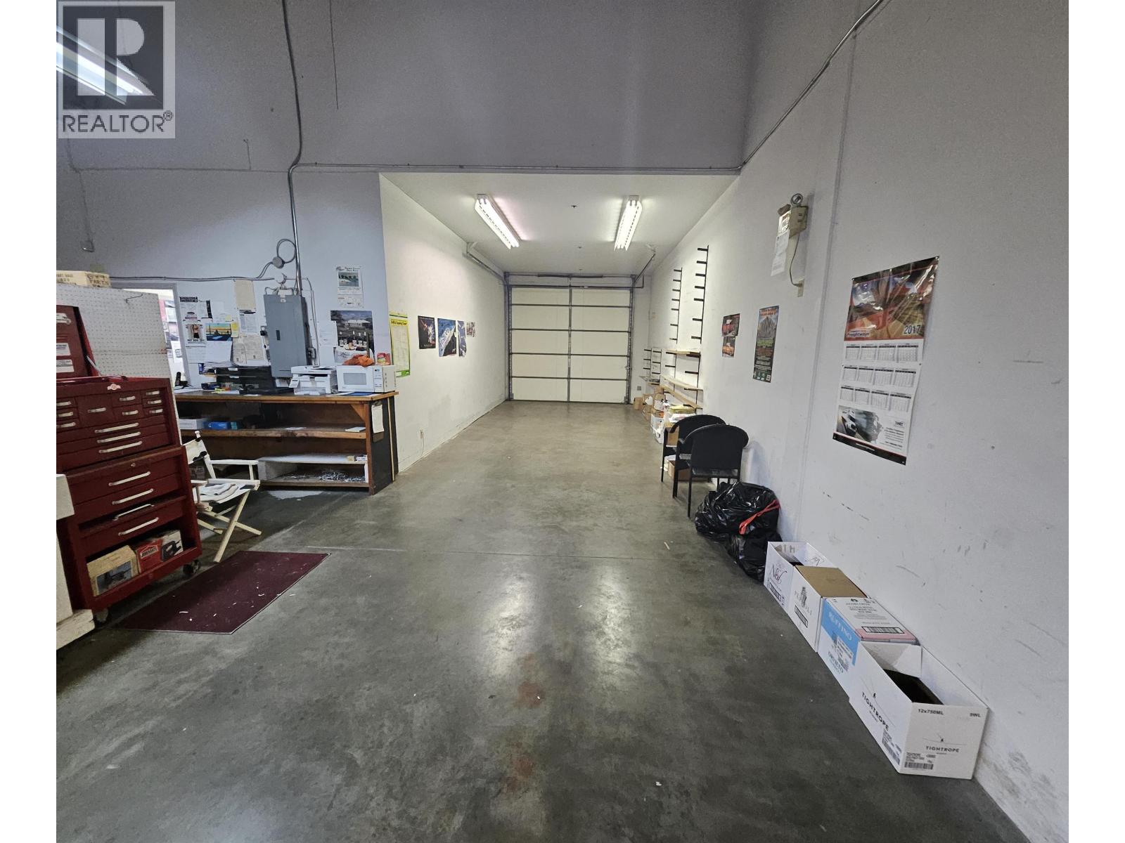 150 6751 Graybar Road Property Photo 4
