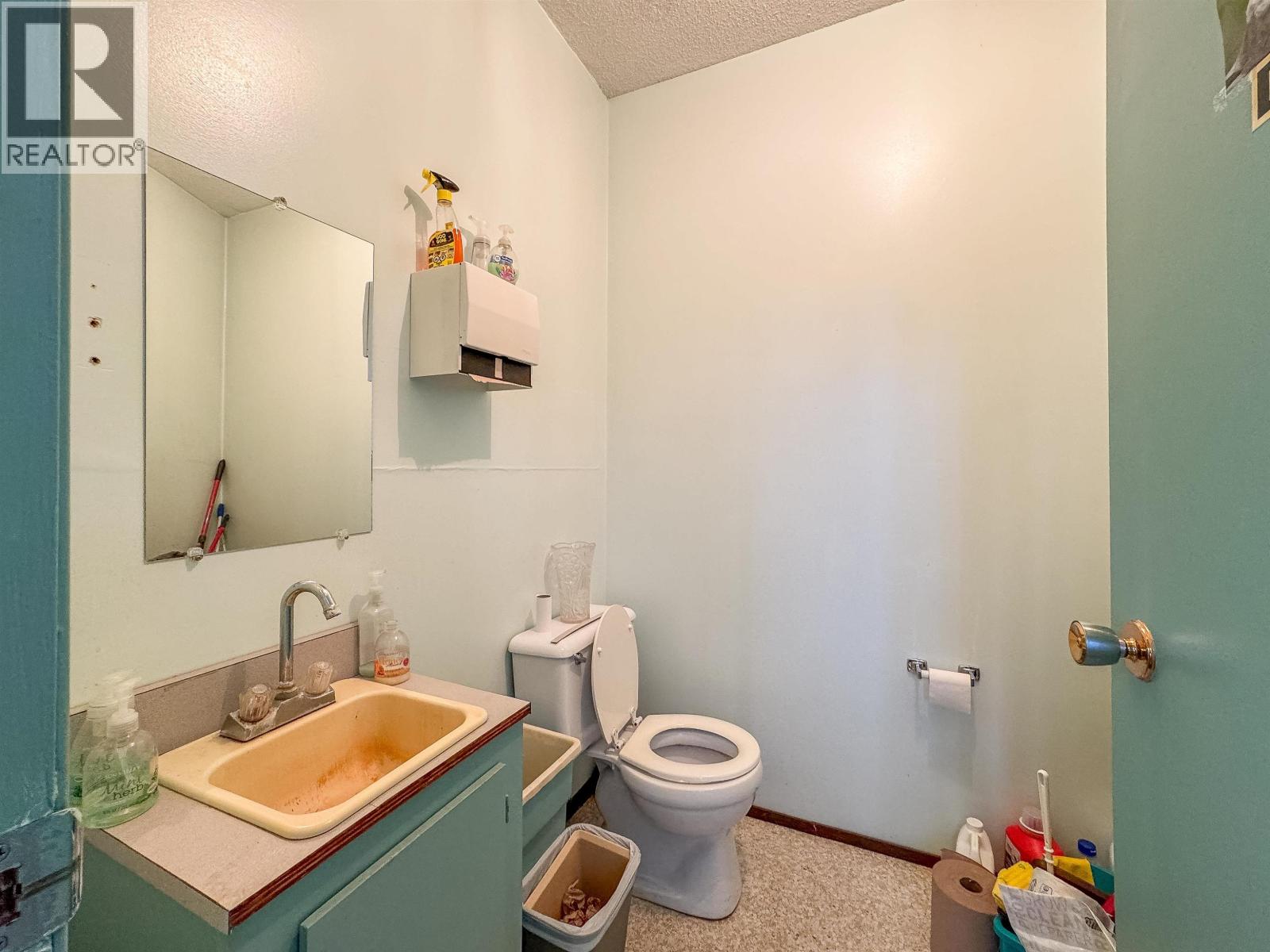 2435 Poulton Avenue Property Photo 24