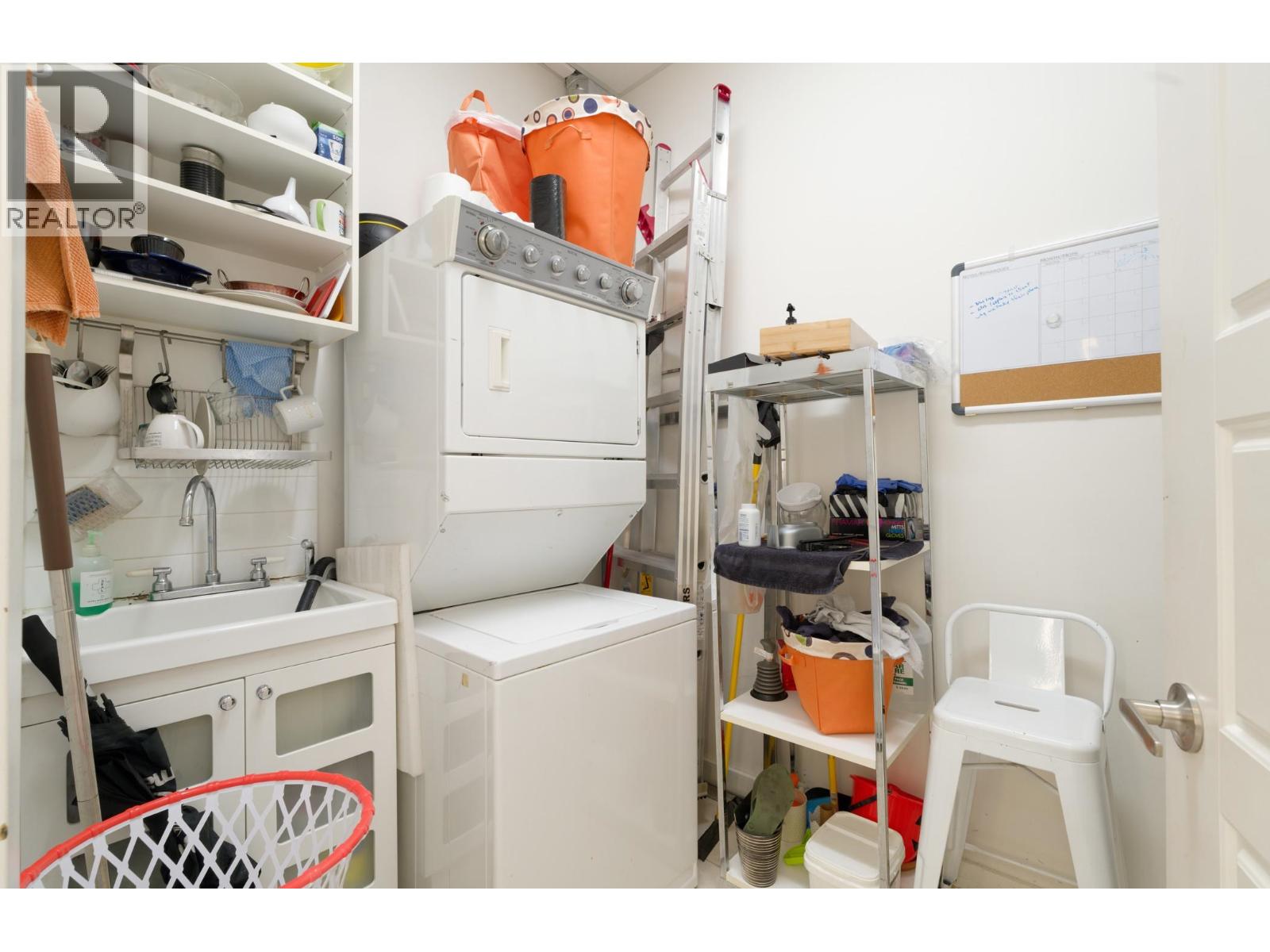 107 2957 Glen Drive Property Photo 14