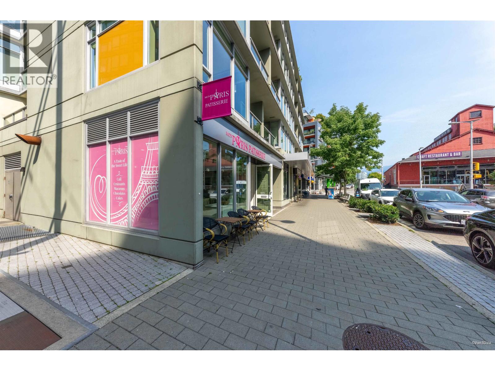 1721 Manitoba Street Property Photo 4