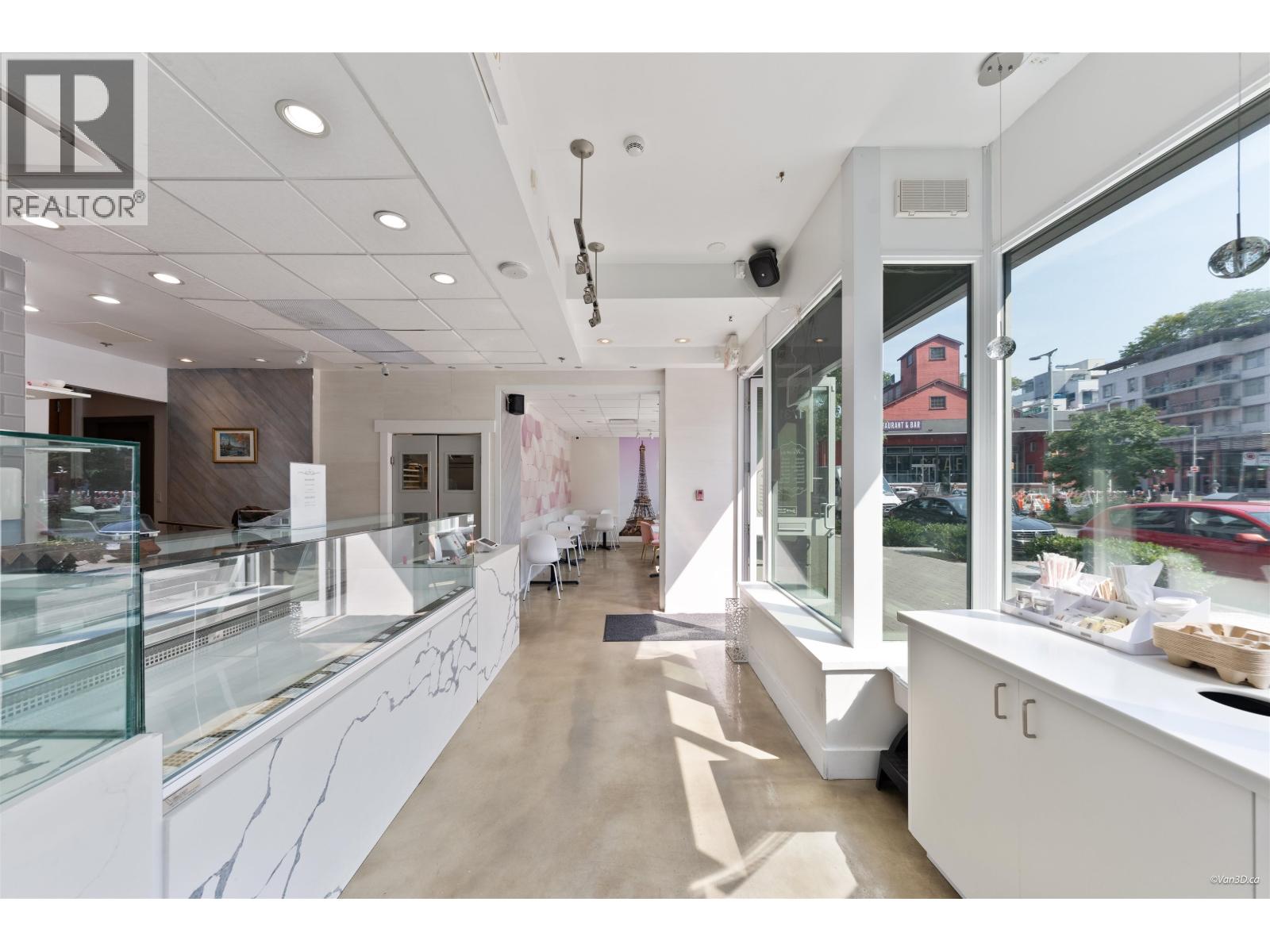 1721 Manitoba Street Property Photo 10