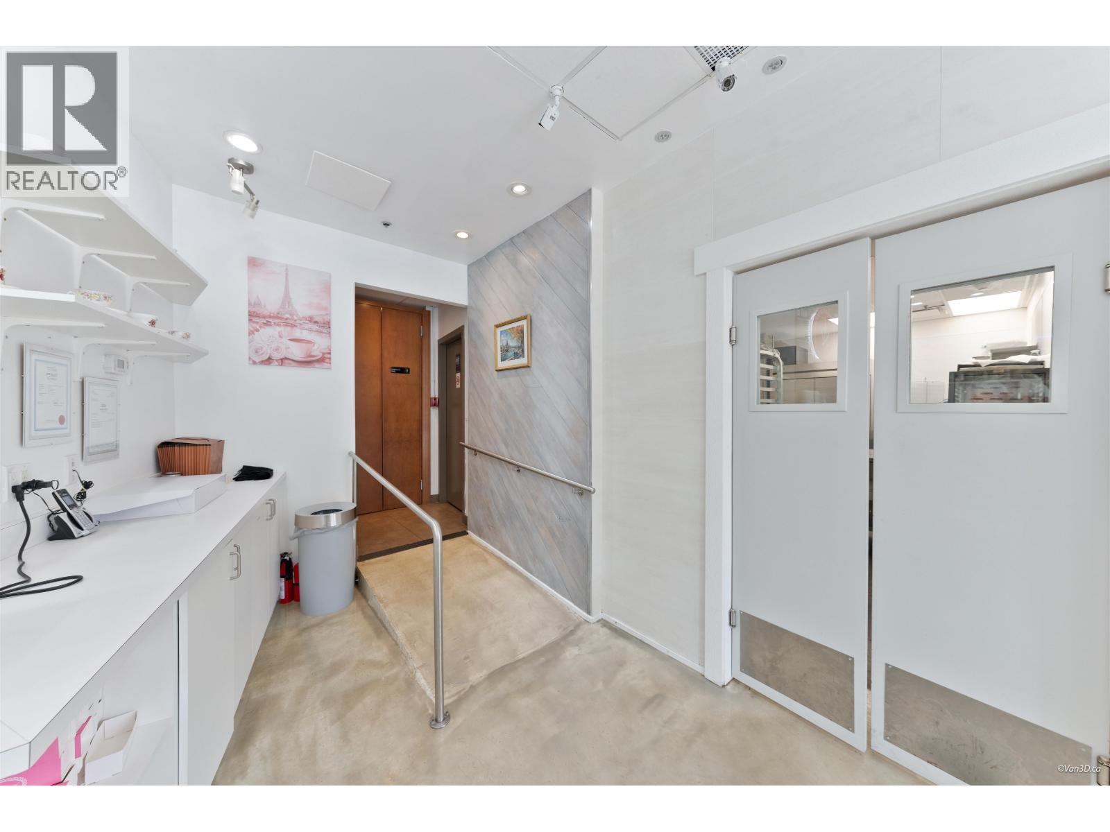 1721 Manitoba Street Property Photo 24