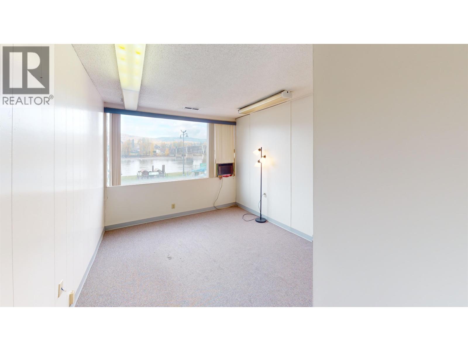 164 Front Street Property Photo 10