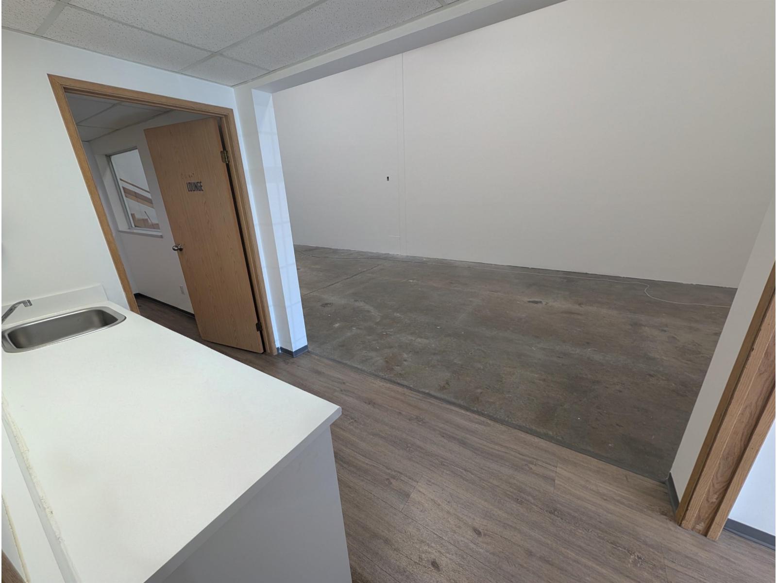 106 19331 Enterprise Way Property Photo 5