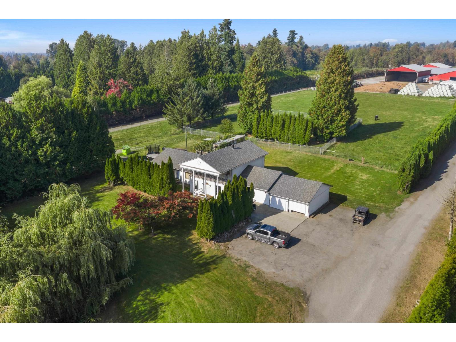 28677 58 Avenue Property Photo 3