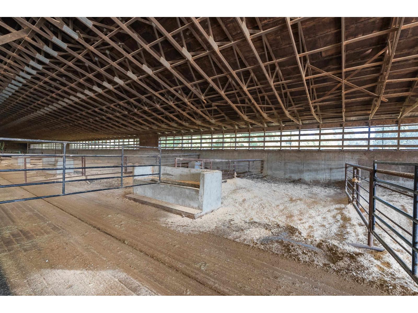 28677 58 Avenue Property Photo 11