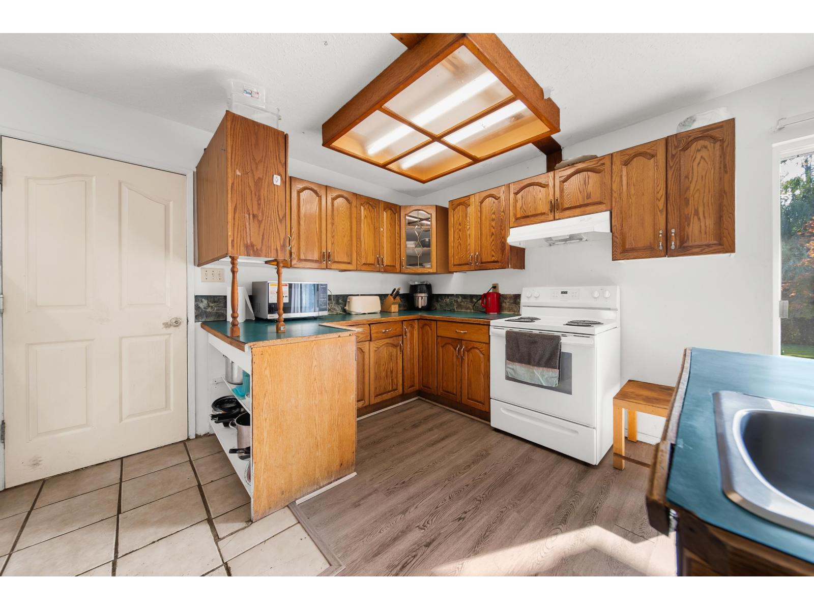 28677 58 Avenue Property Photo 30