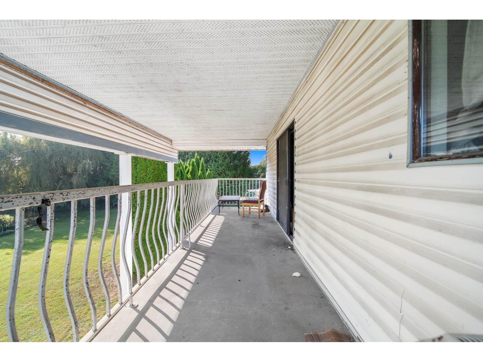 28677 58 Avenue Property Photo 35