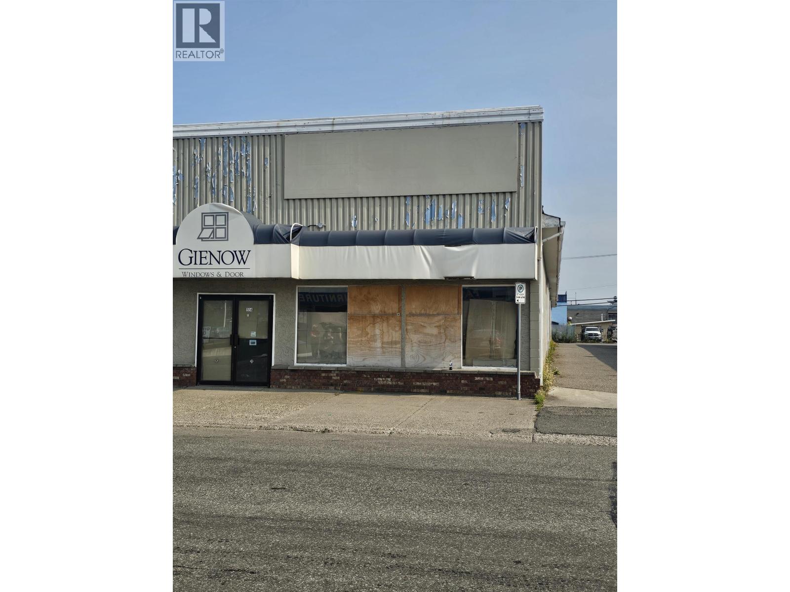 1556 Quinn Street Property Photo 1