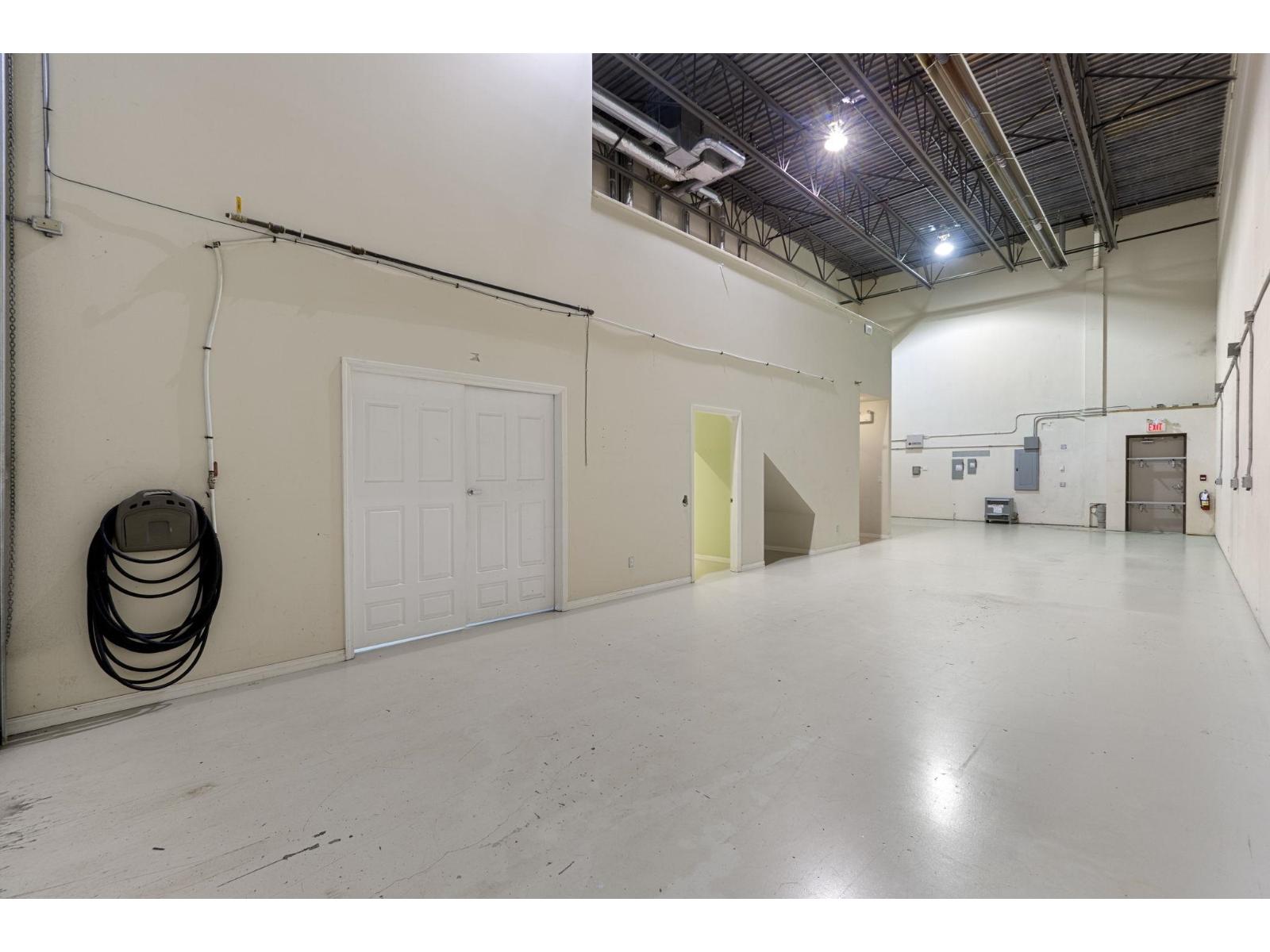 207 7261 River Place Property Photo 5