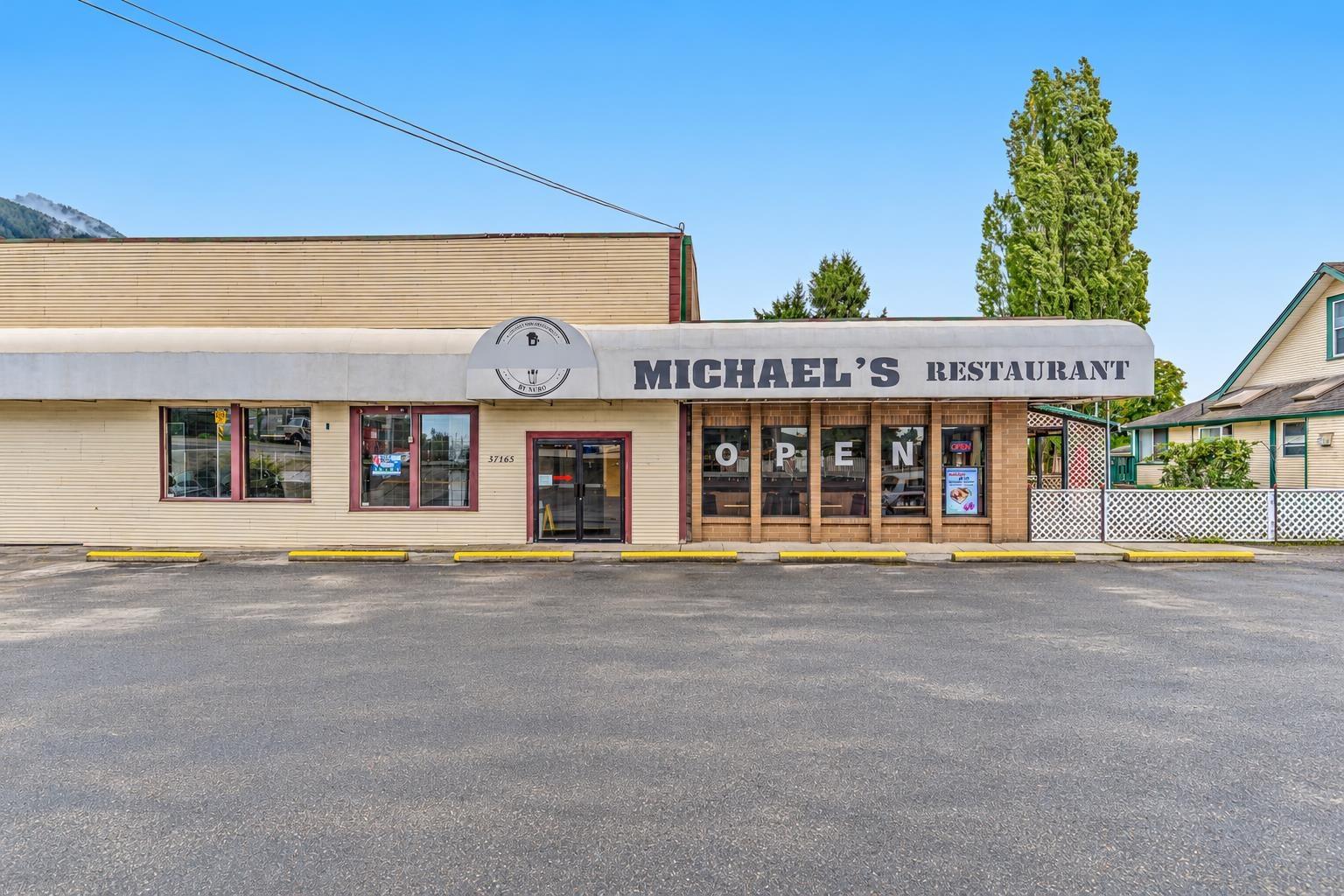 37165 Lougheed Highway Property Photo 1