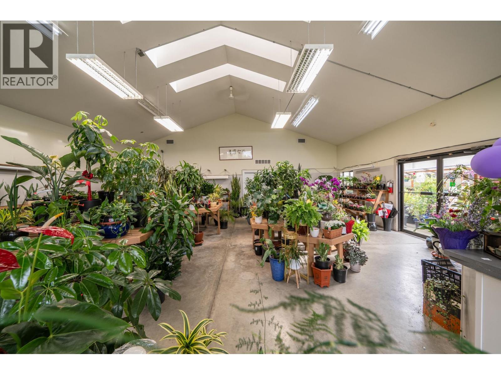 13480 Westminster Highway Property Photo 4